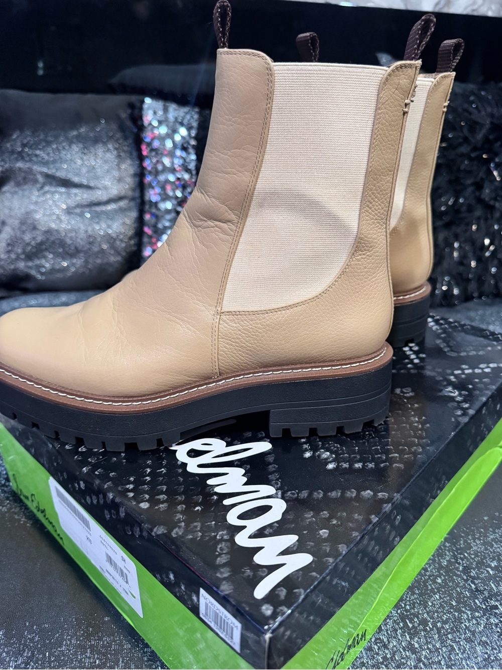 Perfect Fall Boot & Jacket Bundle! - Picture 3 of 8